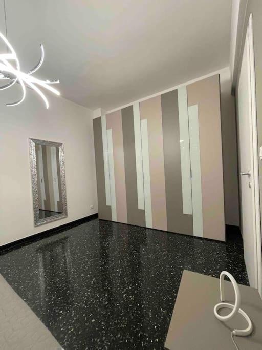 Centrale Con Ampio Balcone Apartment *