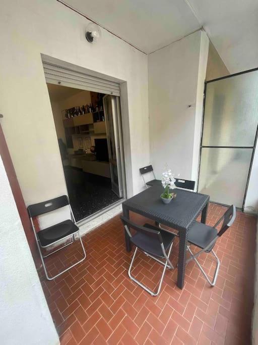 Centrale Con Ampio Balcone Apartment Genua
